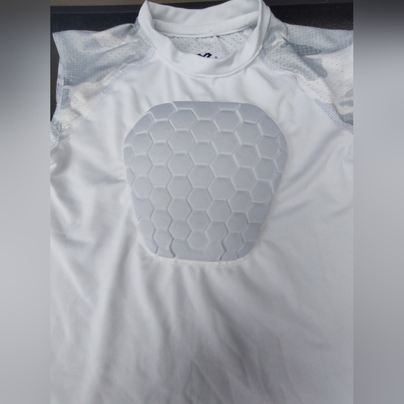 McDavid Youth Hex Sternum Shirt - Youth Small White And Camo Baseball Softball - Picture 3 of 5